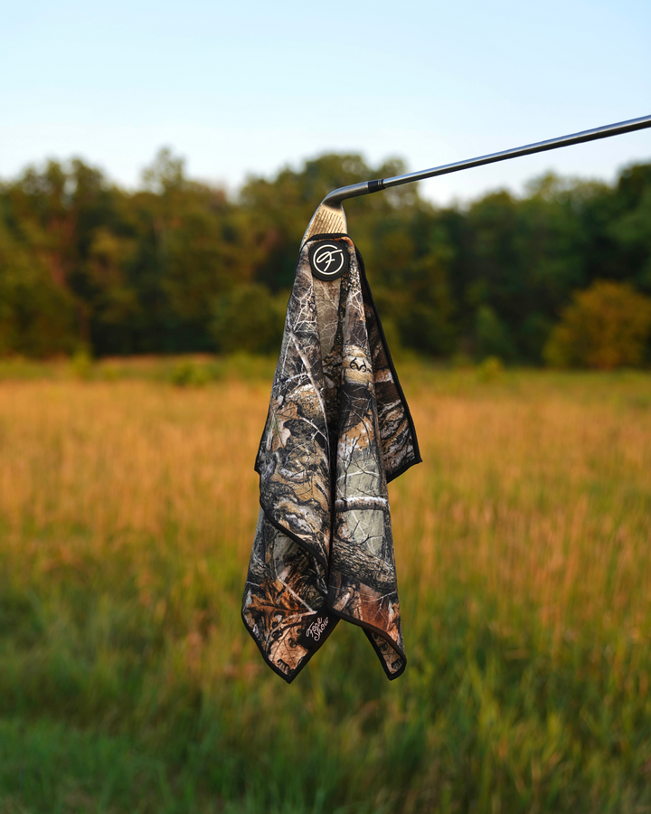 REALTREE MAGNETIC GOLF TOWEL