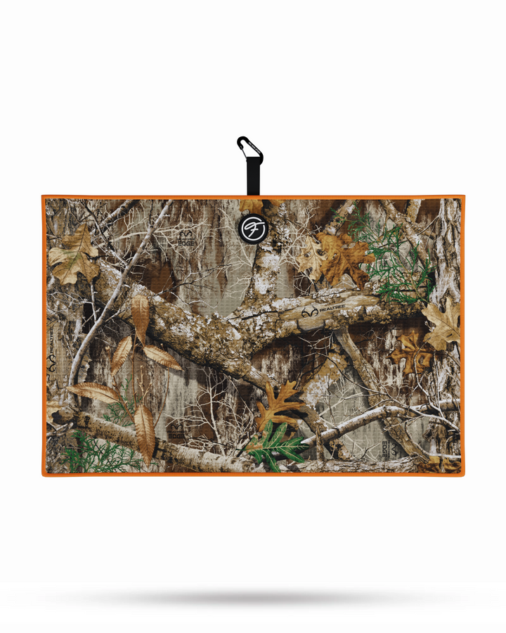 REALTREE/ORANGE STITCHING MAGNETIC GOLF TOWEL